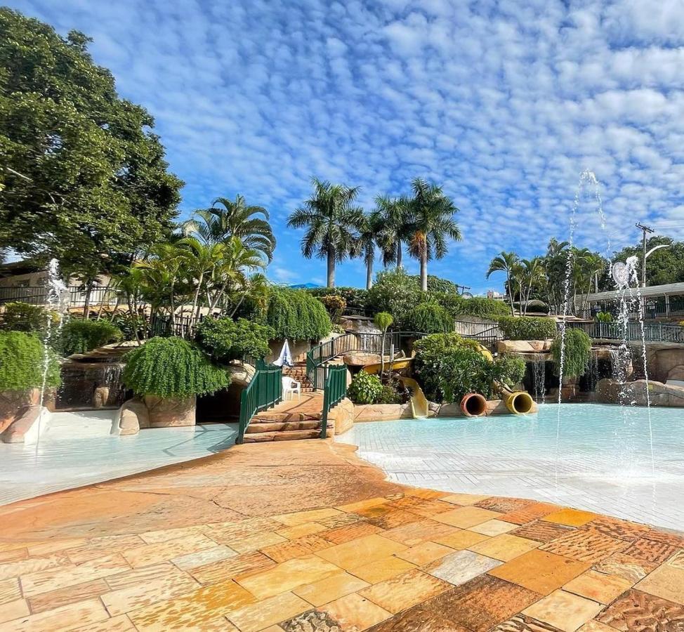 Hotel Diroma Fiori Com Um Dia De Acesso No Acqua Park Diroma Caldas Novas Eksteriør bilde